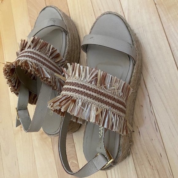 PLATFORM SANDALS - Picture 2 of 3